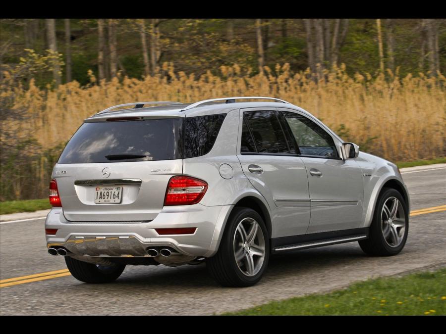  Mercedes-Benz ML63 AMG 2009 года  (фото 29 из 38)